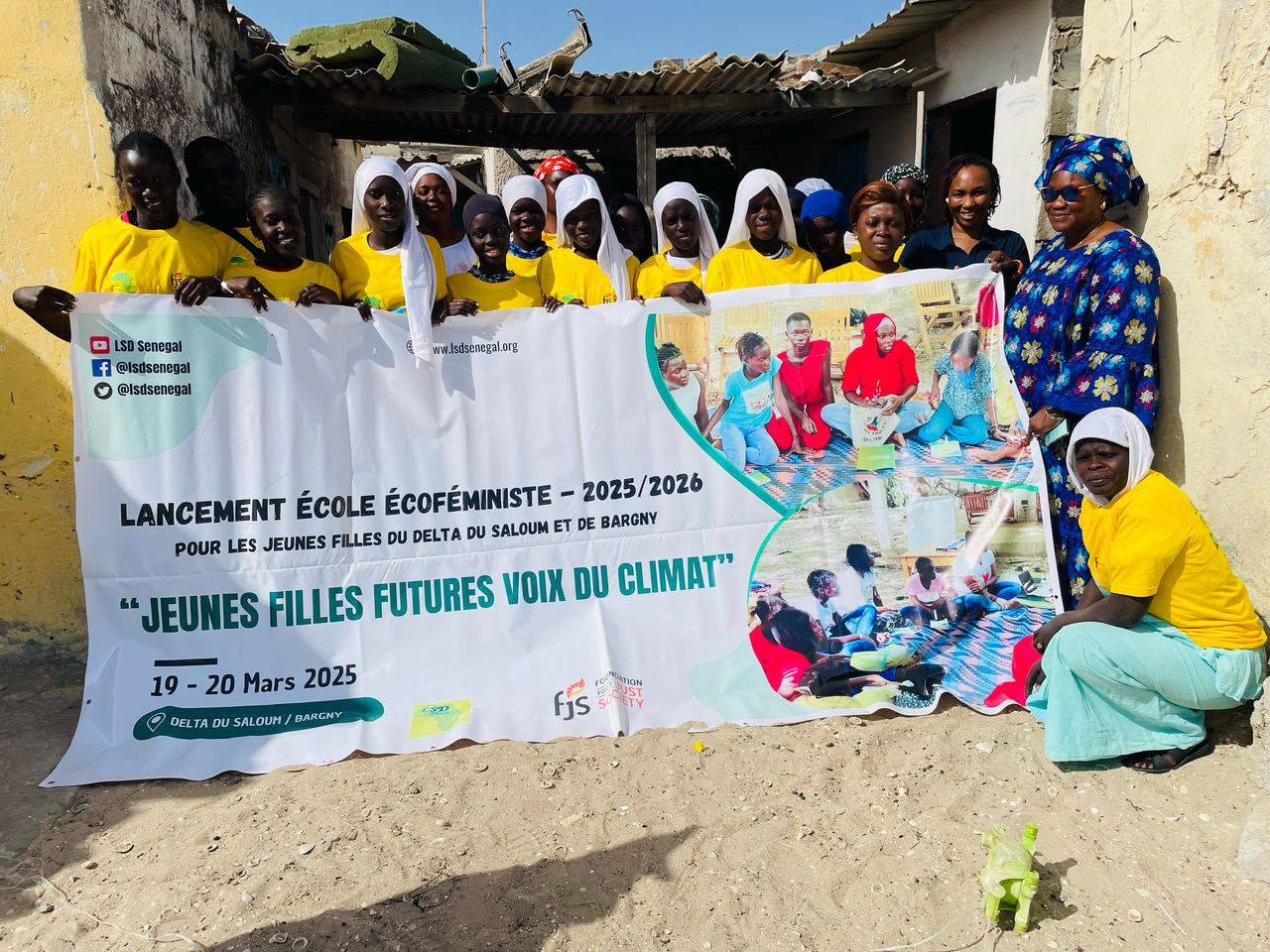 Jeune fille future voix-duc climat au Sénégal - CIDDH